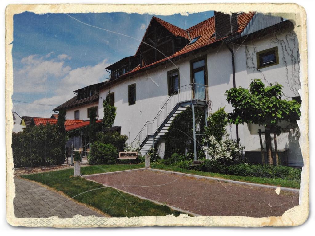 Hotel - Restaurant Hirschen - Werneths Landgasthof Beim Europa- Park Rust Rheinhausen Exterior photo