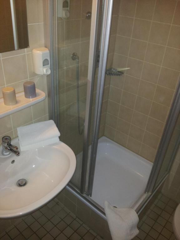 Hotel - Restaurant Hirschen - Werneths Landgasthof Beim Europa- Park Rust Rheinhausen Room photo